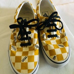 Checkered Mustard Yellow Vans Women’s Size 7.5 (Men’s 6